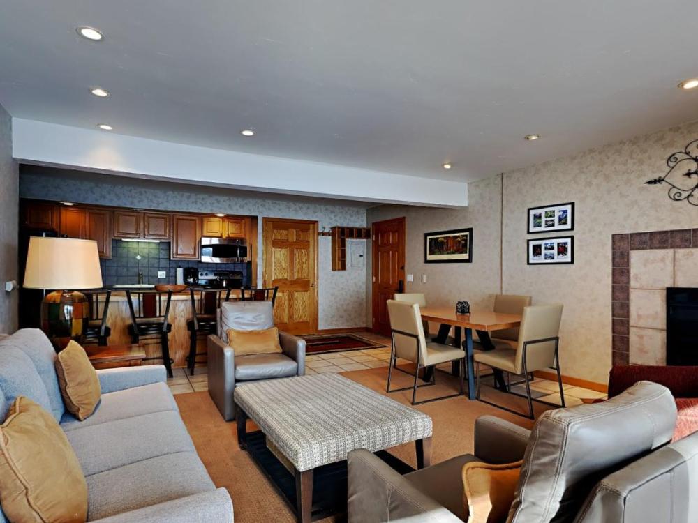 Deluxe Apartment interior